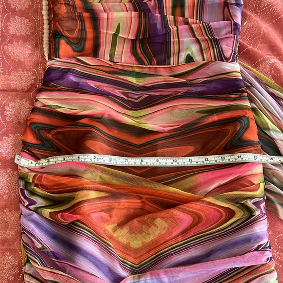 Nala Dress by Elliatt - Picture 8 of 9